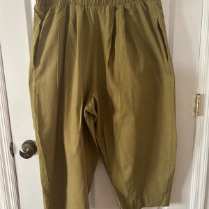 Olive Green Cropped Pants